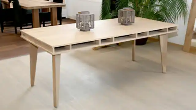 Eiken vakkentafel als eettafel of als handige werktafel 