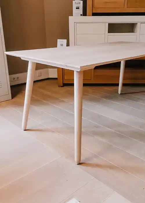 Slanke-eettafel-Linton- Linton eiken tafel elegant dun blad