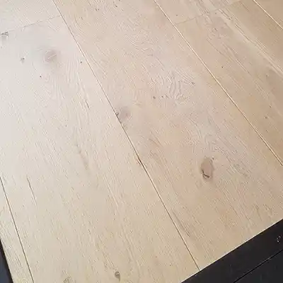 Actievloeren aanbiedingen houten vloeren blank gelakt 22 cm invisible