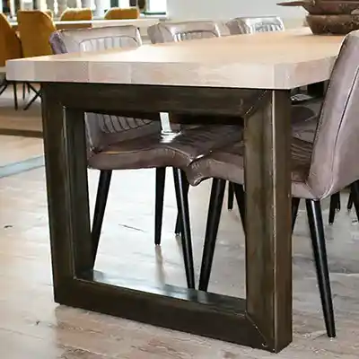 Eiken tafel met metalen poten Oxford