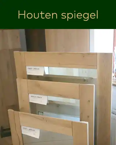 Spiegels met houten randen