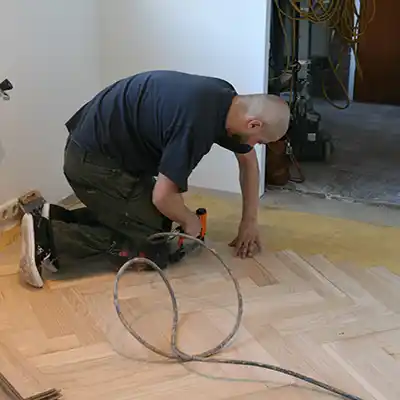 vernagelen houten vloer
