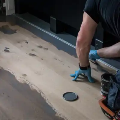 olie op houten vloer